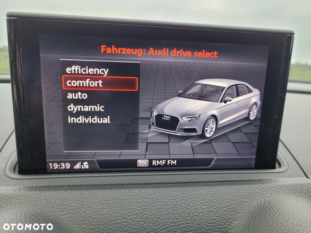 Audi A3 Limousine 30 TDI S tronic sport - 11