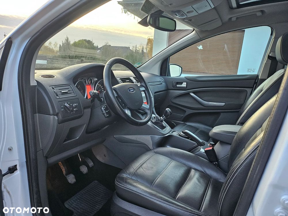 Ford Kuga 2.0 TDCi 4WD Titanium - 14