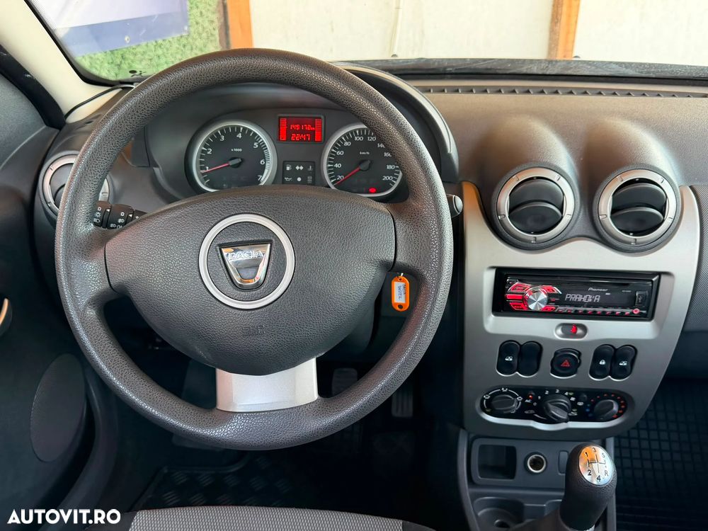 Dacia Duster dCi 90 FAP 4x2 Ambiance - 10
