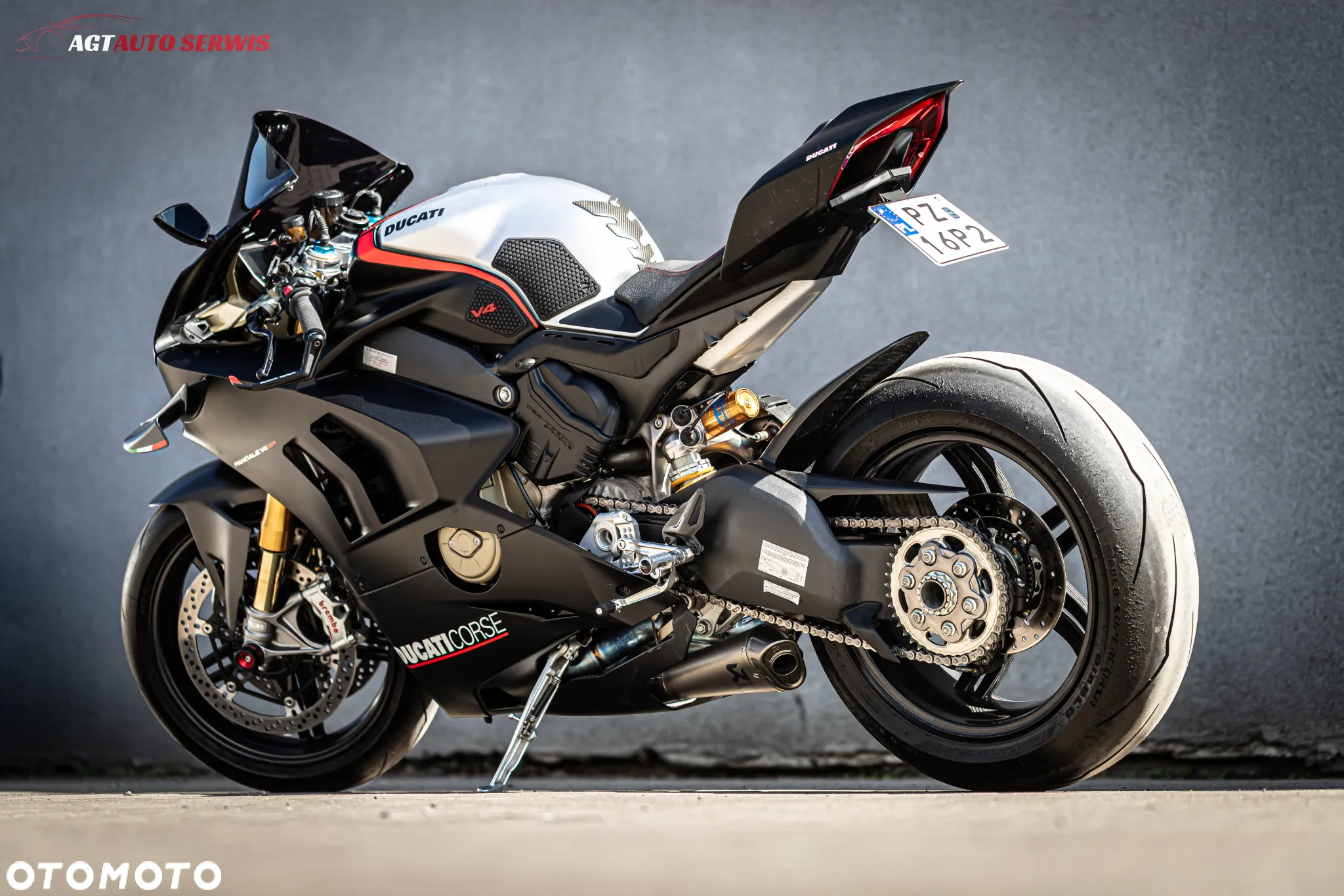 Ducati Panigale V4S - 8
