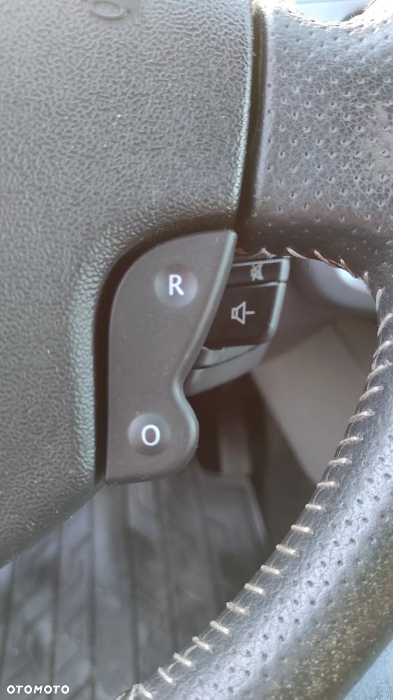 Renault Scenic 1.9 dCi FAP Conquest - 21