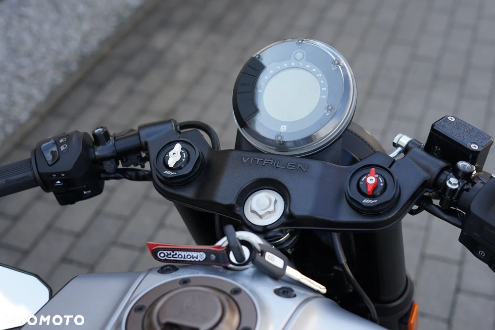 Husqvarna Vitpilen - 20