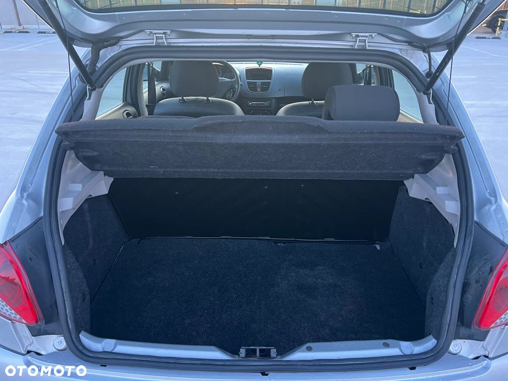 Peugeot 206 plus - 14