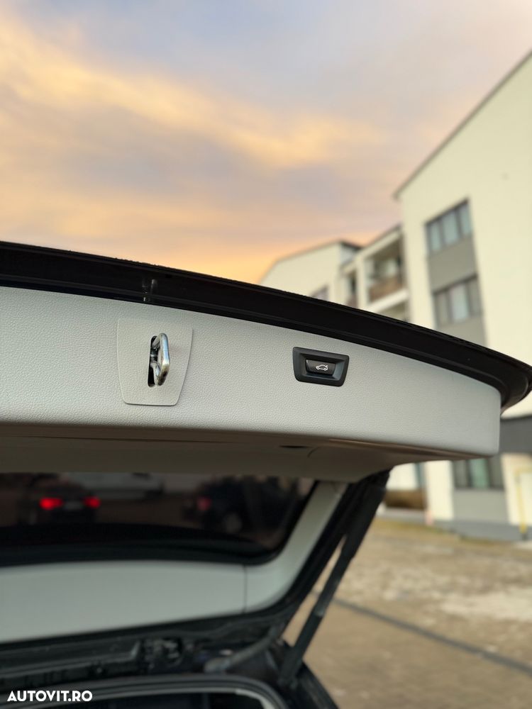 BMW Seria 3 316i Touring Luxury Line - 20