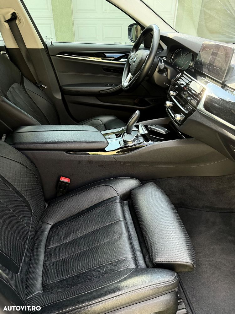 BMW Seria 5 520d Aut. Luxury Line - 25