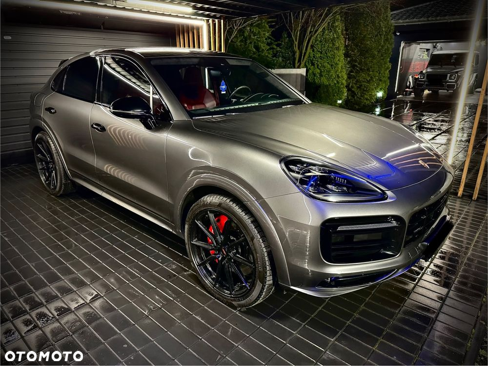 Porsche Cayenne Coupe - 2