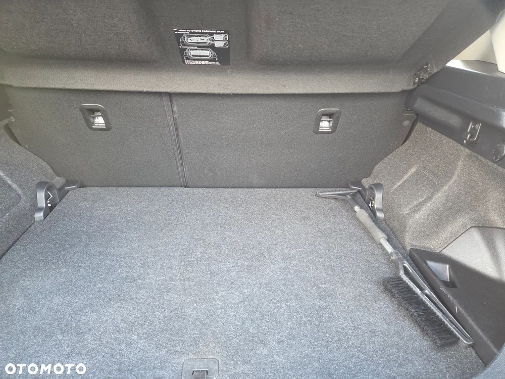 Toyota Auris - 10