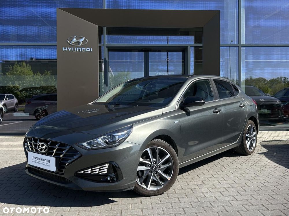 Hyundai i30 1.5 T-GDI 48V Smart DCT - 2
