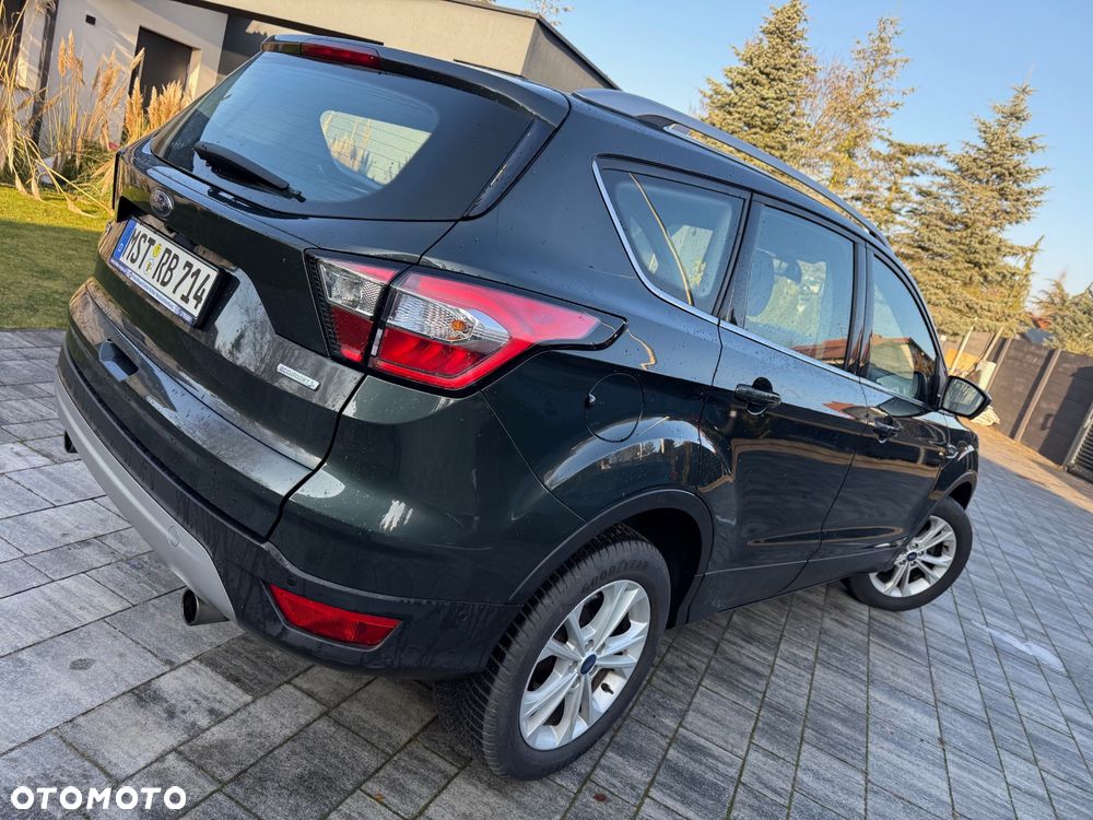 Ford Kuga 1.5 EcoBoost 2x4 Titanium - 4