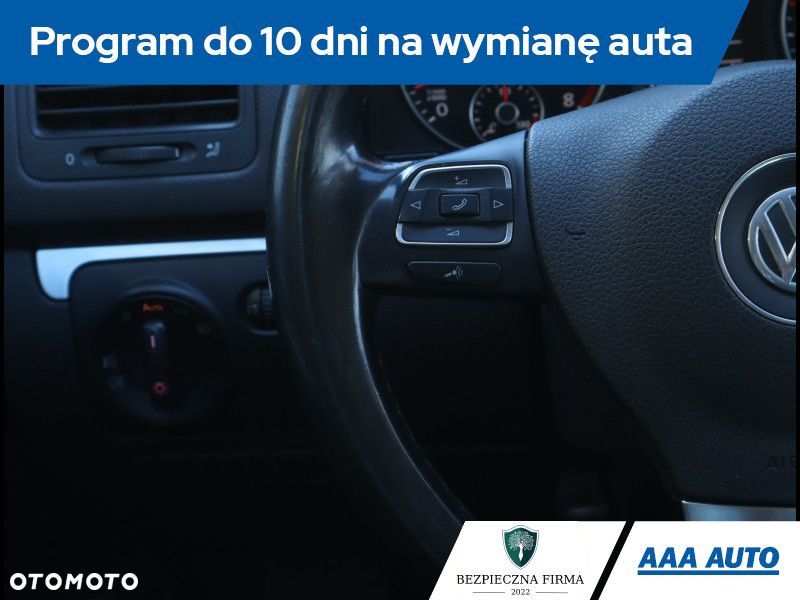 Volkswagen Jetta - 20