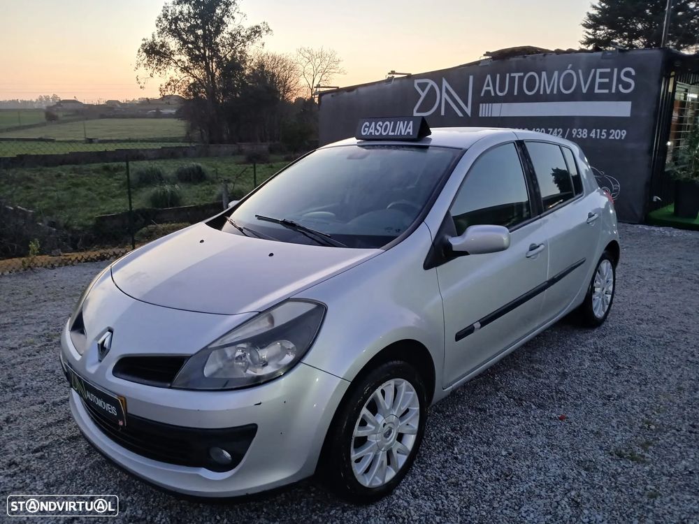 Renault Clio 1.2 16V Dynamique S - 8