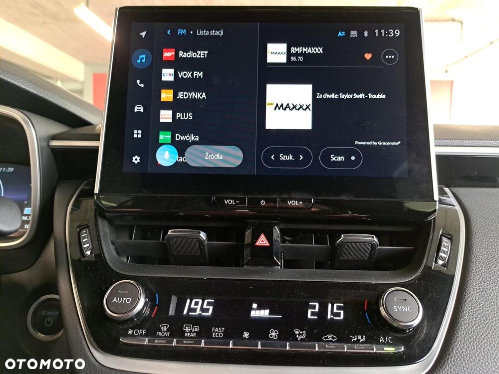 Toyota Corolla Cross - 13