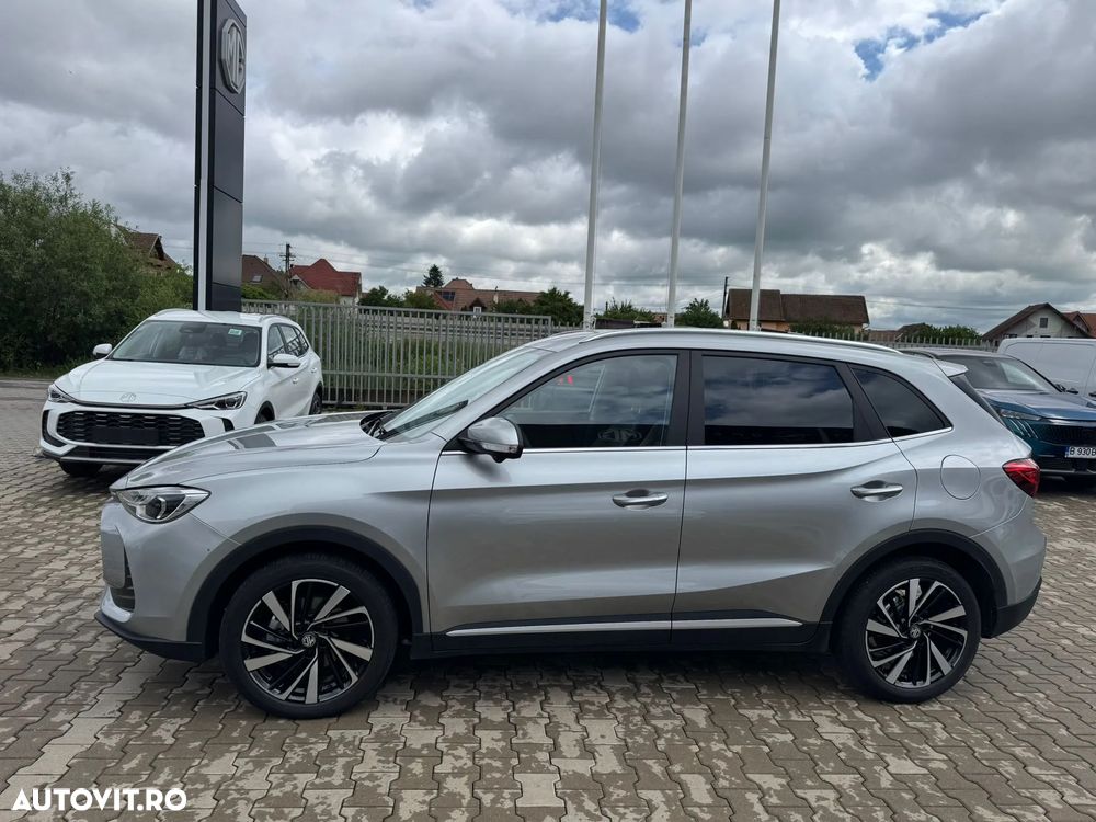 MG ZS HEV Hybrid+ Luxury - 2