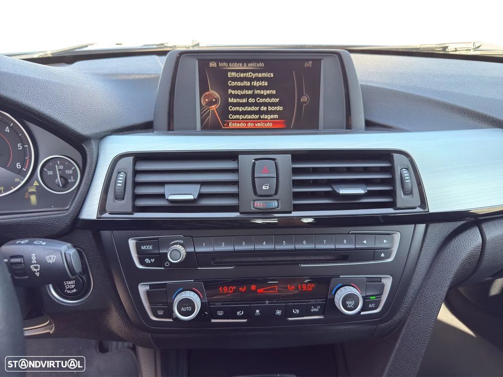 BMW 318 d Line Sport - 14