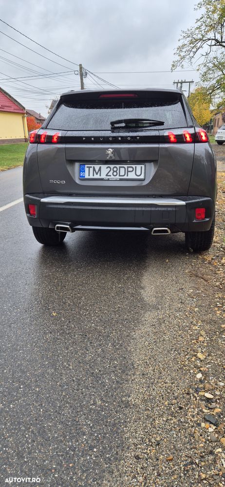 Peugeot 2008 1.2 L PureTech STT Allure - 4