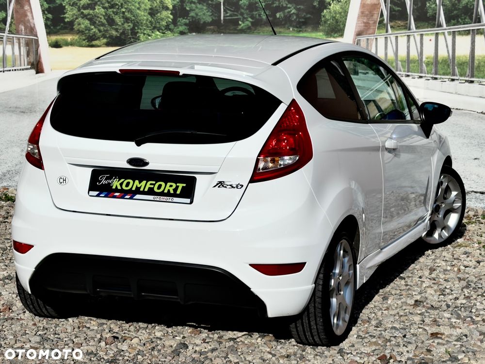 Ford Fiesta 1.6 Sport - 10