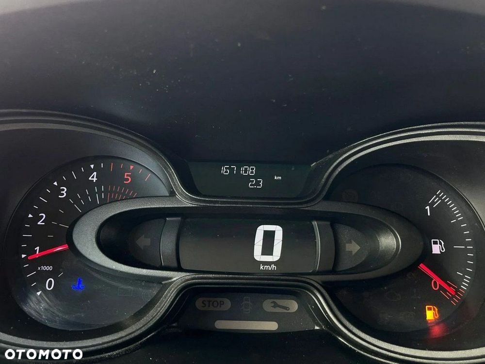 Renault Trafic - 23