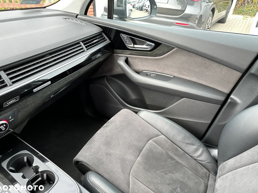 Audi Q7 - 21