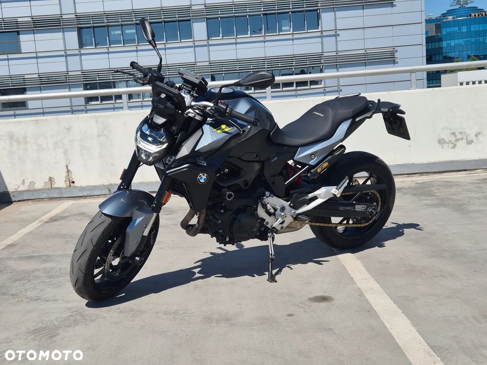 BMW F - 6