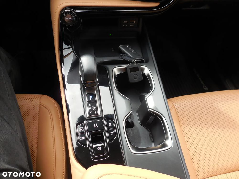 Lexus NX - 32