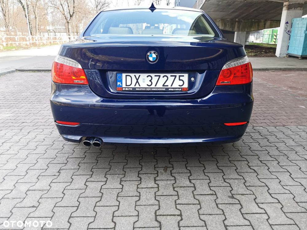 BMW Seria 5 523i Edition Exclusive - 8