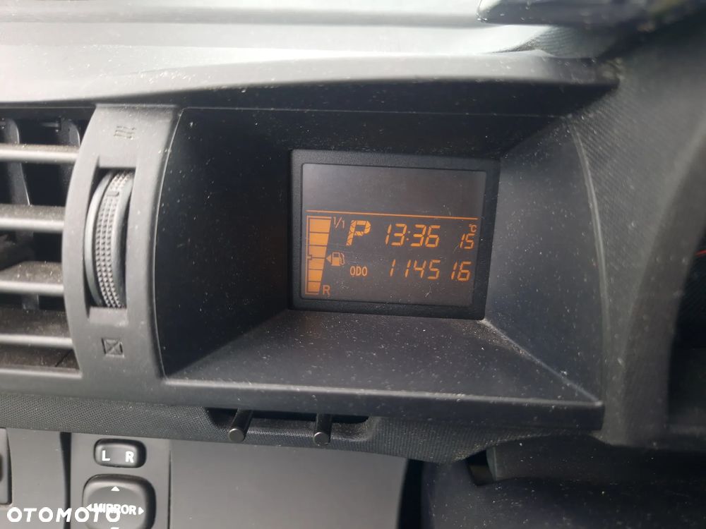Toyota iQ 1.0 Luna CVT - 15
