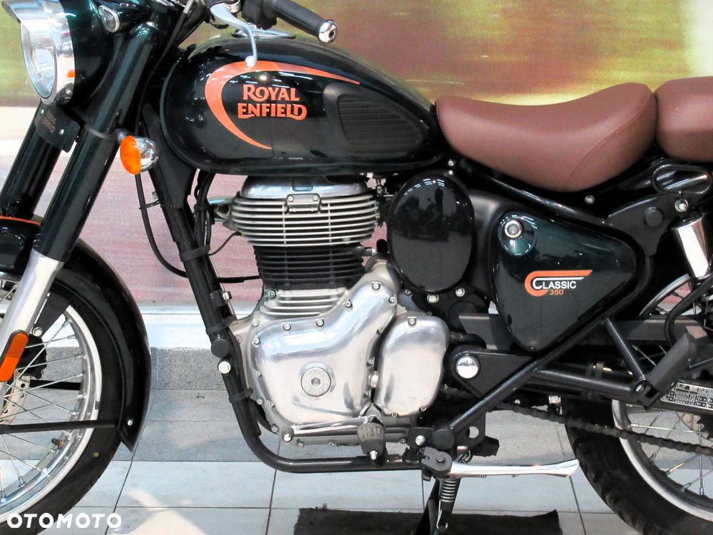 Royal Enfield Classic - 16