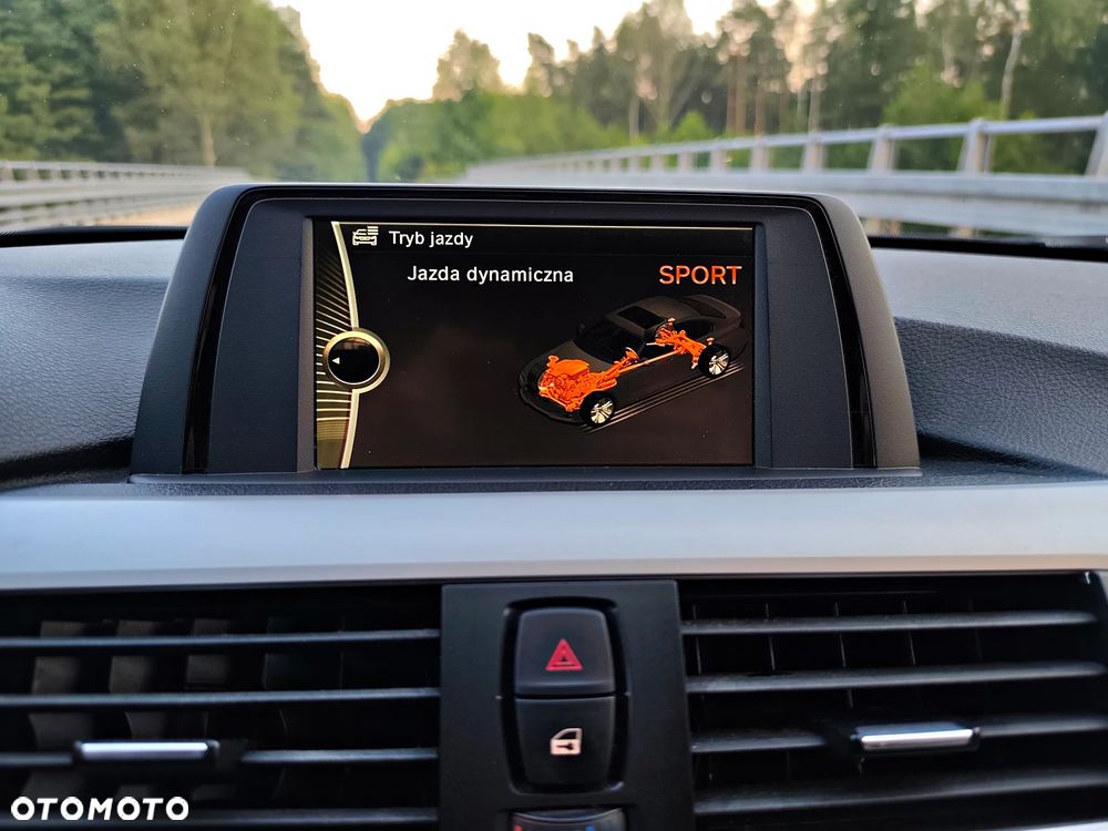 BMW Seria 3 - 23
