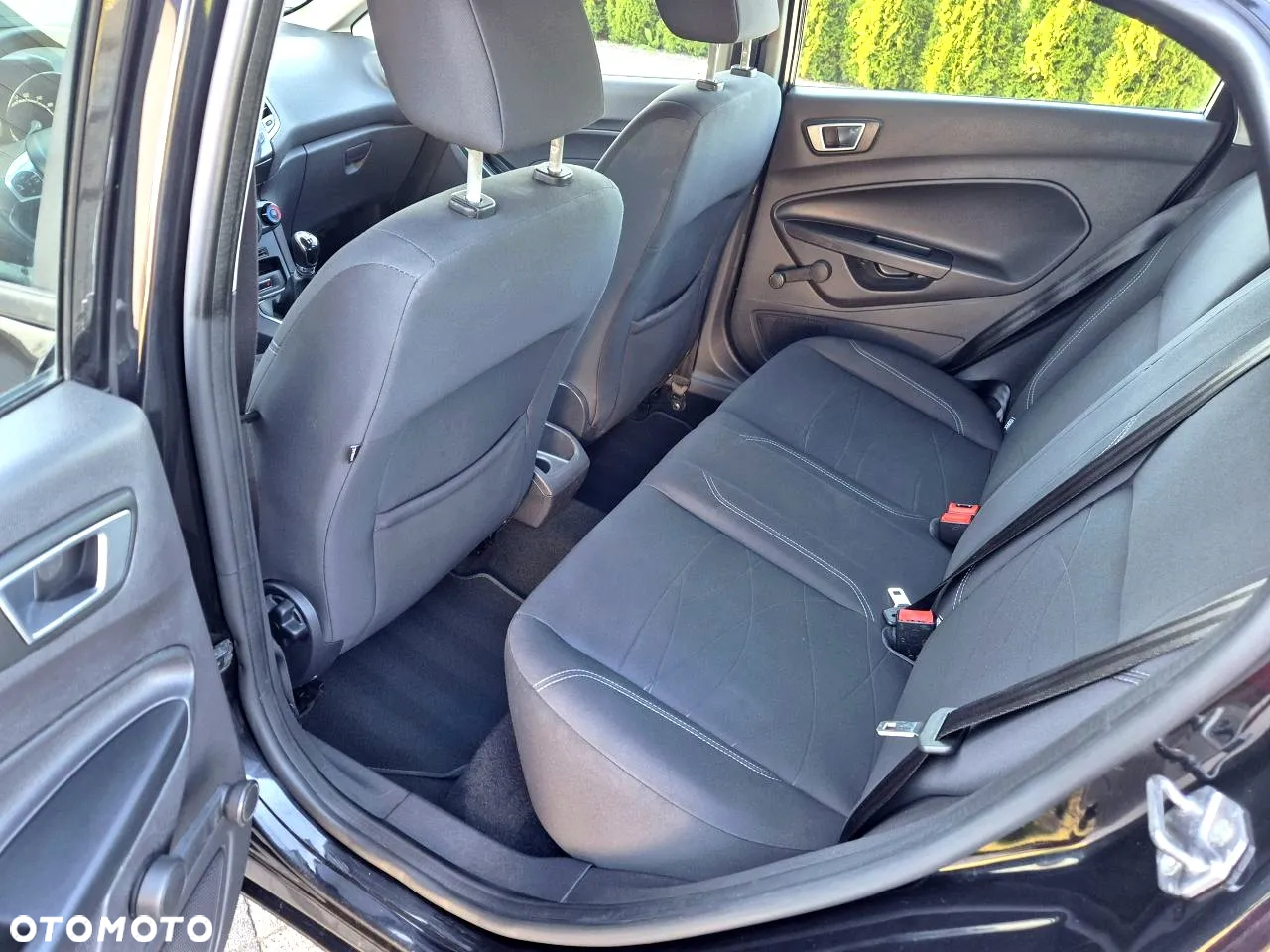 Ford Fiesta - 21