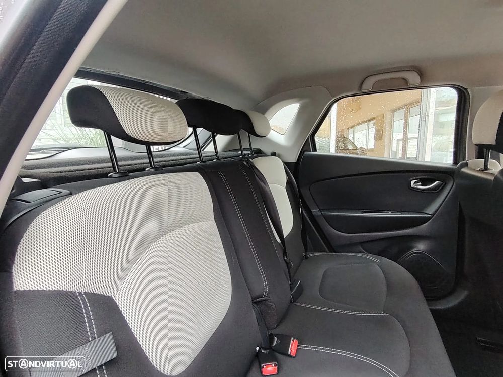 Renault Captur 0.9 TCE Exclusive - 23