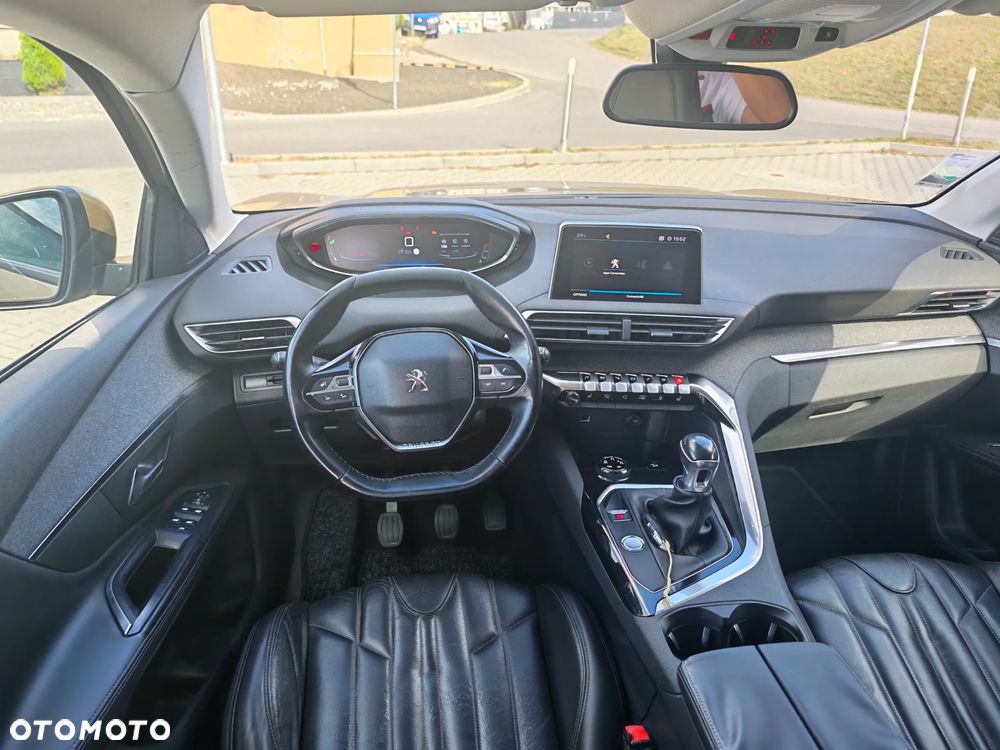 Peugeot 5008 - 19