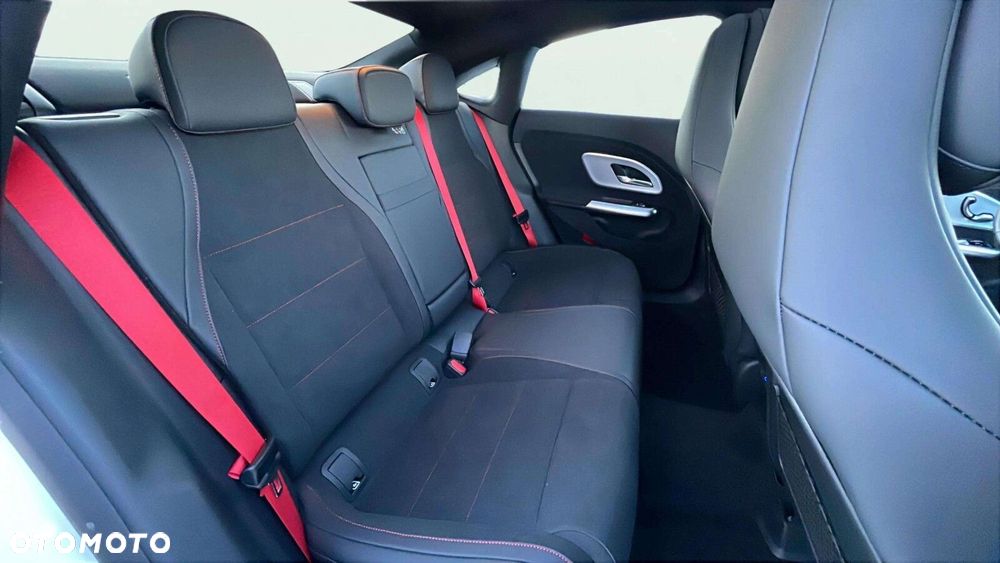 Mercedes-Benz CLA - 20