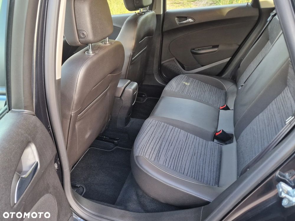 Opel Astra - 25
