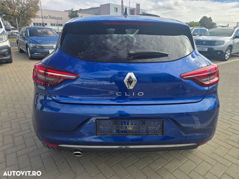 Renault Clio - 21