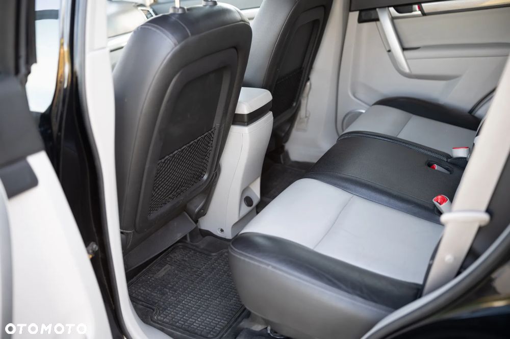 Chevrolet Captiva 2.2 d LTZ - 11