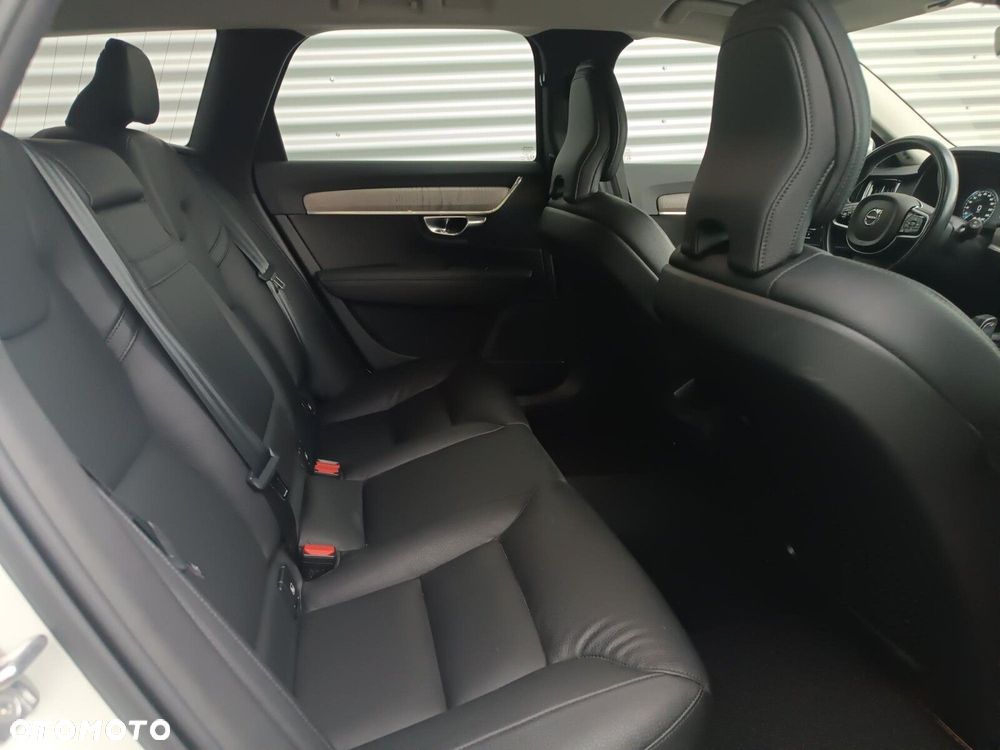 Volvo V90 Cross Country B5 D AWD Pro - 30