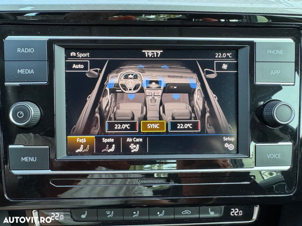 VOLKSWAGEN Passat 2020 — imagine 9