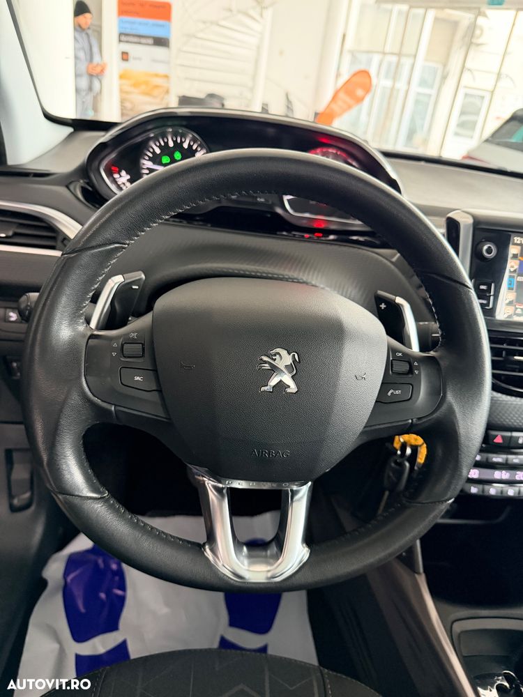 Peugeot 2008 1.2 e-VTi STT ETG Active - 31