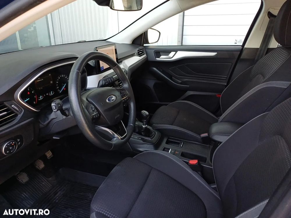 Ford Focus 1.0 EcoBoost Trend - 11