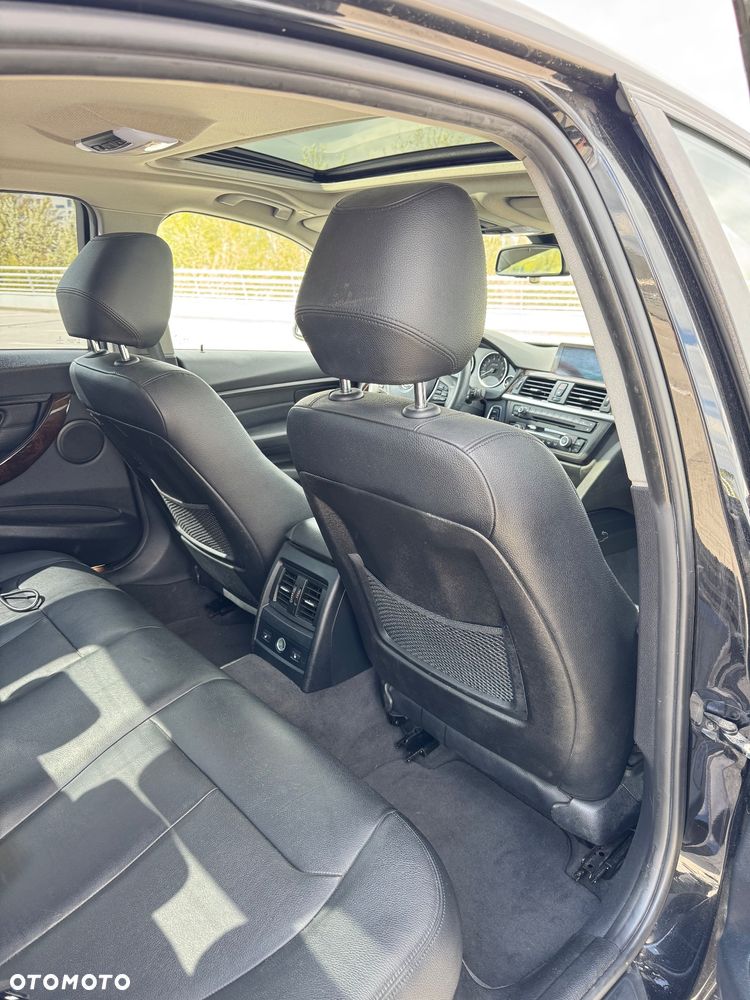 BMW Seria 3 328i xDrive - 11