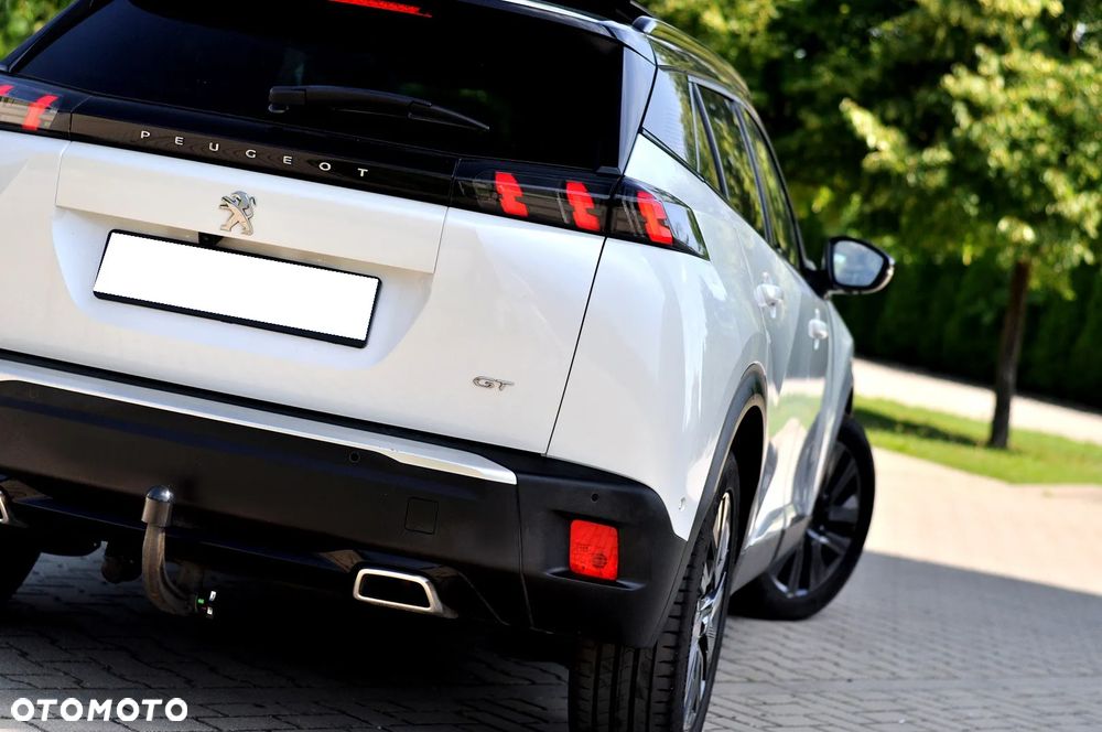 Peugeot 2008 PureTech 130 EAT8 GT - 12