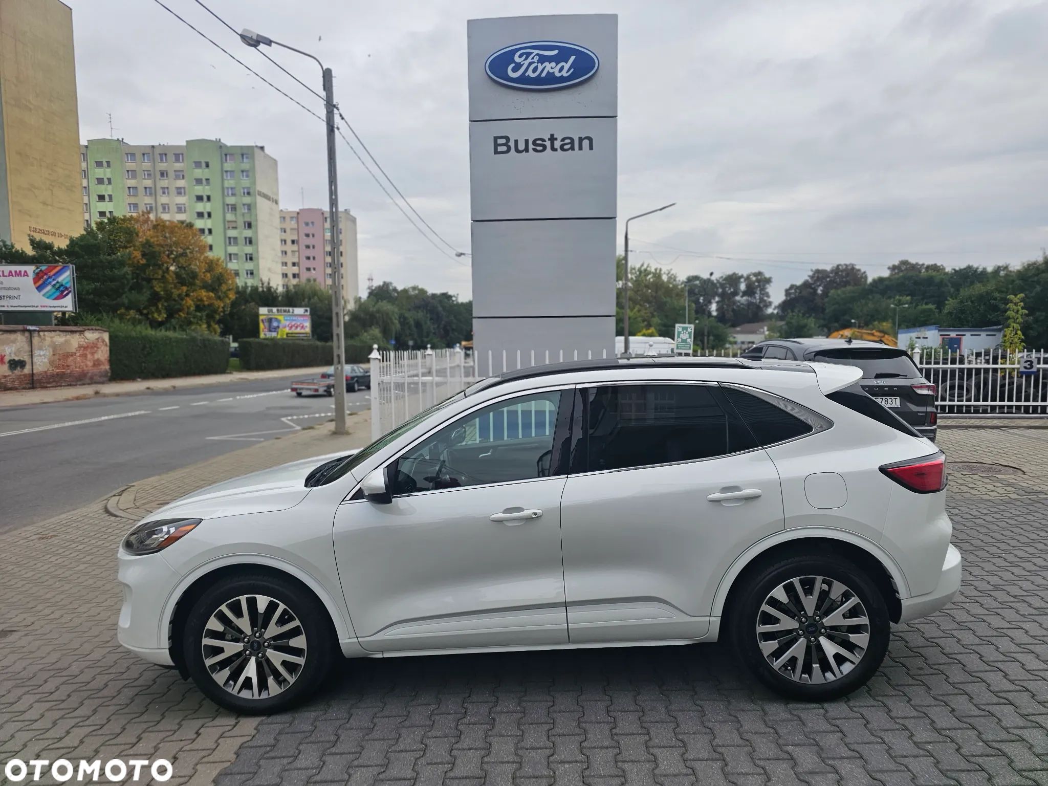 Ford Escape 2.0 EcoBoost AWD Titanium - 1