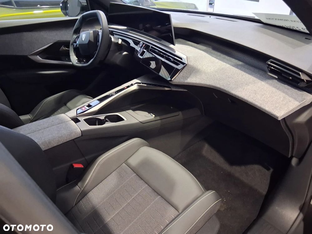 Peugeot 3008 1.2 PureTech mHEV GT E-DCS6 - 6