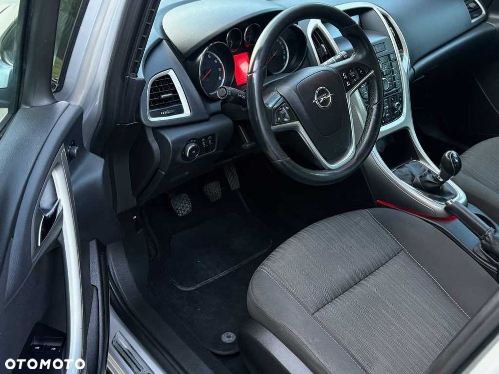 Opel Astra - 4