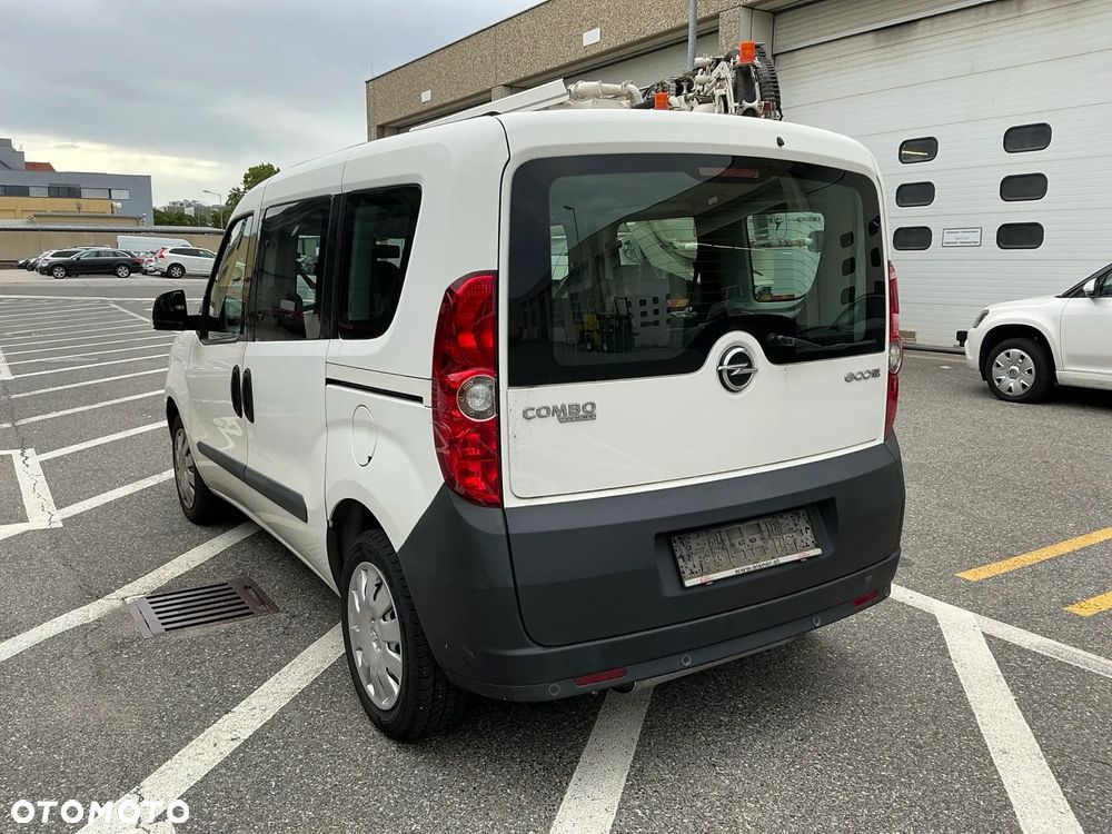 Opel Combo - 4