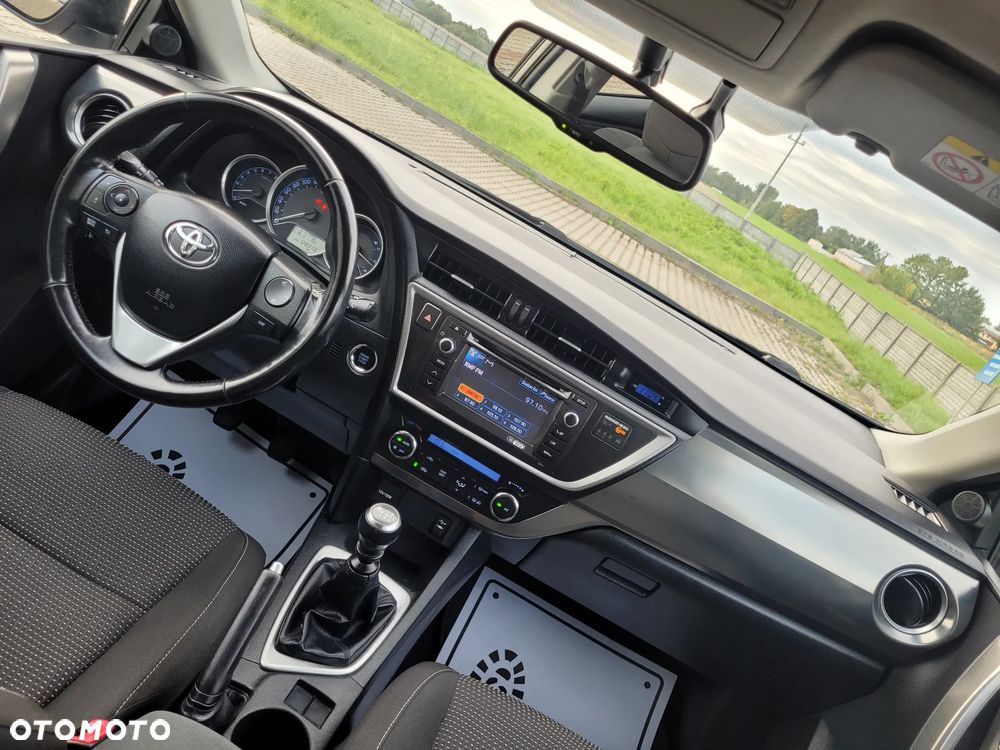 Toyota Auris 1.33 VVT-i Premium Comfort - 25