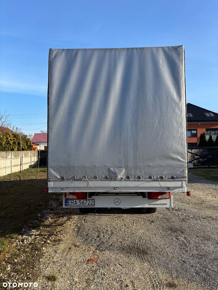 Mercedes-Benz Sprinter - 4