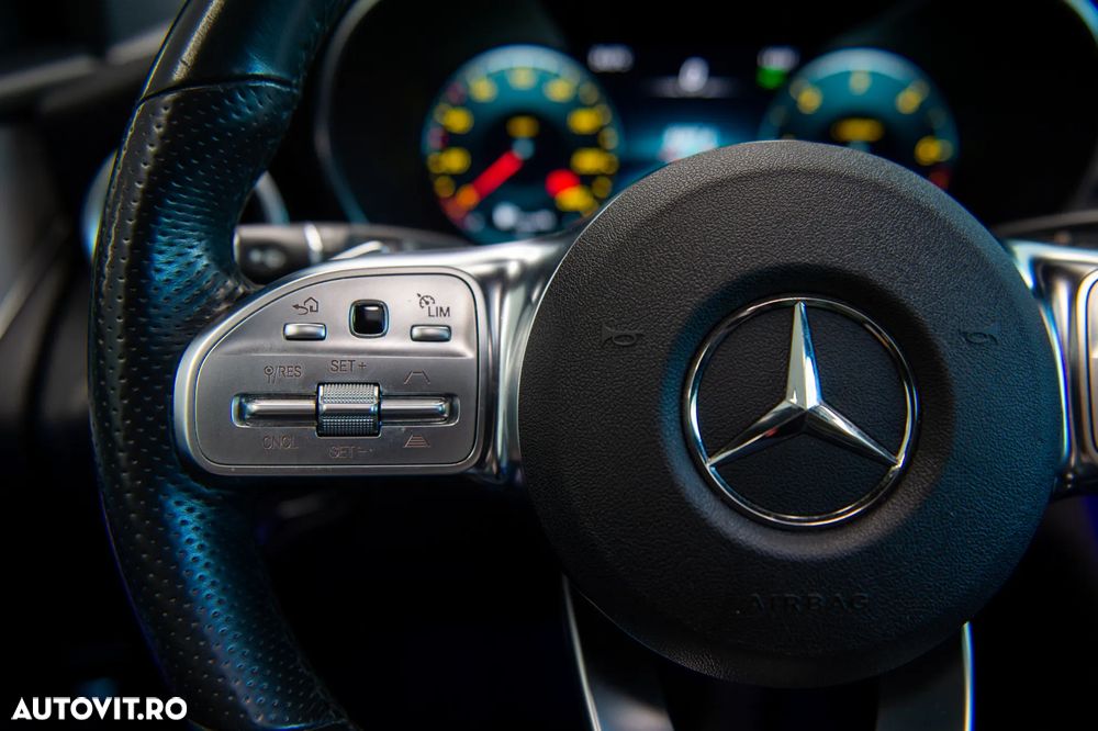 Mercedes-Benz GLC 300 d 4MATIC - 16