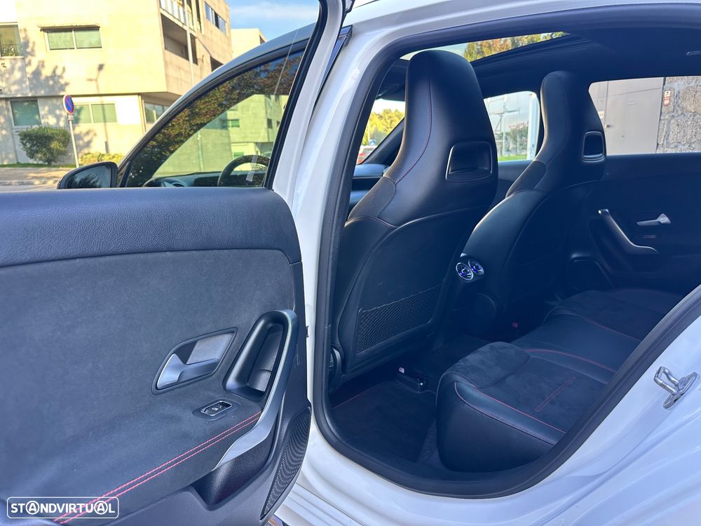 Mercedes-Benz A 180 7G-DCT AMG Line - 37