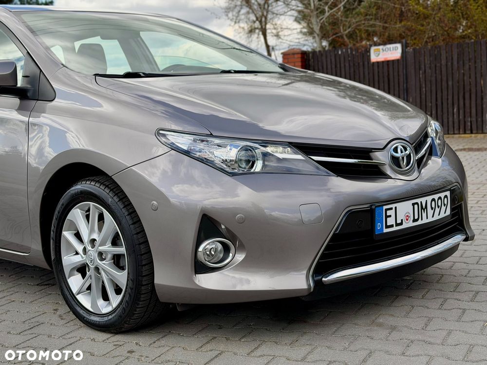 Toyota Auris 1.4 D-4D Life Plus - 30